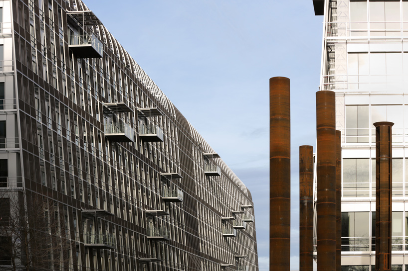 architecture-anne-demians-les-dunes-france-designboom-08